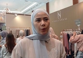 Vakum dari Dunia Hiburan, Cynthia Ramlan Banting Setir Jadi Pengusaha Fashion Muslim