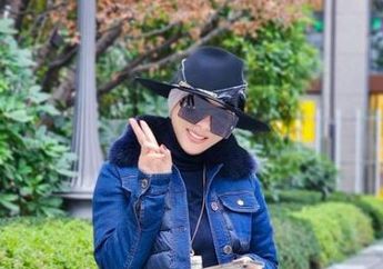 Syahrini Pamer Main Tenis Lapangan, Raket Chanel Milik Incess Seharga Rp 175 Juta Malah Dituding KW, Haters Soroti Hal Ini