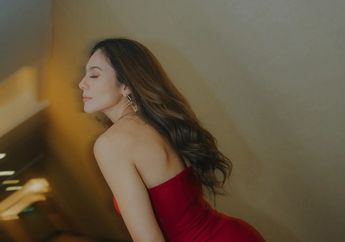 Cara Menghilangkan Jerawat di Punggung, Hasilnya Mulus Seperti Wulan Guritno!