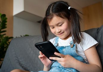 INNALILAHI, Main Game Sambil Selimutan, Bocah Perempuan Ini Tewas dalam Kondisi Kasur Berlumurah Darah, Hal Ini Jadi Penyebabnya!