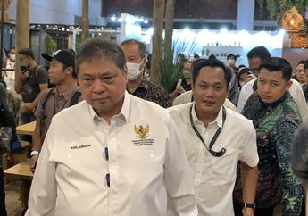 Hadir di Pembukaan IFEX 2023, Menteri Airlangga Hartarto Tinjau Langsung Pameran Furniture Terbesar di Indonesia