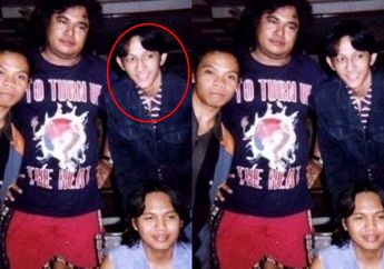 Mantan Vokalis Band Era 90-an ini Dulu Jadi Karyawan Bergaji Rp350 Ribu, Kini Rumahnya Mewah Berlapis Emas
