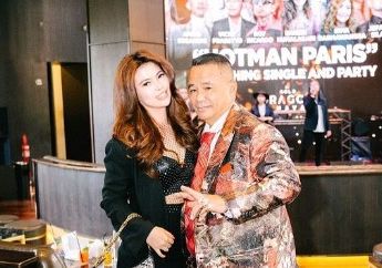 Dikelilingi 108 Aspri Cantik, Hotman Paris Bocorkan Cara Jitunya Gaet Para Wanita Seksi Buat Direkrut Jadi Asisten