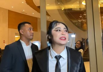 Video Dewi Perssik Soal Gaji Pilot Rp 200 Juta Ramai di Stitch di TikTok, sang Biduan Auto Naik Pitam: Pangkatnya di Bawah Mas Rully!