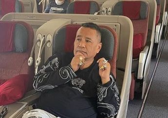 Padahal Kekayaannya Tembus Rp 4,5 Triliun, Hotman Paris Ketar-ketir Lihat Ayah Selebgram Ini Pakai Gelang Emas dan Berlian, Siapa Dia?