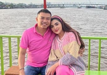 Kelakuannya Kayak ABG, Aksi Kocak Ashanty dan Anang Hermansyah Saat Disawer Stiker Singa dan Paus di Live TikTok Tuai Sorotan