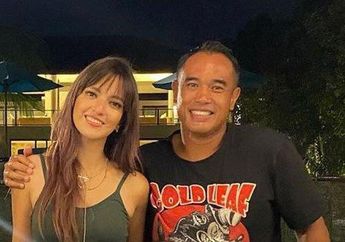 Seksinya Gaya Nia Ramadhani di Pernikahan BCL dan Tiko Aryawardhana, Istri Ardi Bakrie Asyik Joget sampai Tuai Pro Kontra