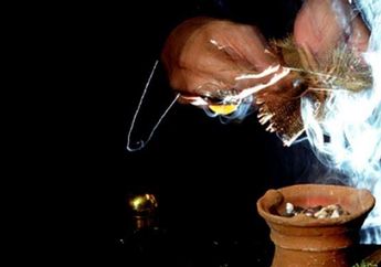 5 Arti Mimpi Kena Pelet&nbsp;Atau Guna-Guna Tak Selalu Berkaitan dengan Mistis, Bisa jadi Simbol Ketakutan Terpendam