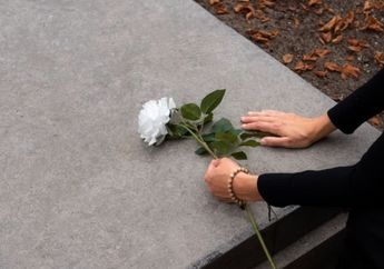 3 Arti Mimpi Dihampiri Sahabat yang Telah Meninggal Dunia Ternyata Simbol akan Pesan Duka Ini, Berikut Penjelasannya