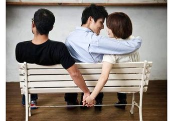 Lakukan 5 Hal Ini Saat Cinta pada Orang Lain Ketika Sudah Punya Pacar