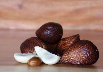 Arti Mimpi Membeli Salak di Pasar Menurut Primbon Jawa, Pertanda Bakal Ada Pertemuan Membahagiakan