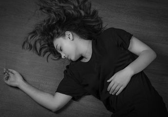 Tak Sadarkan Diri Setelah Minum Jus Pemberian Teman Kencan, Bangun-bangun Wanita Ini Syok Alami Hal Mengerikan