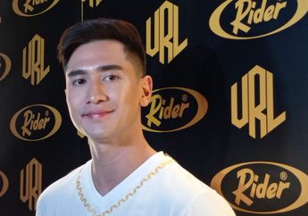 Demi Jualan Pakaian Dalam, Verrell Bramasta Tampil Buka-bukaan Hanya Kenakan Underwear: Aku Harus All Out