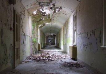 MERINDING Kisah Mistis Gedung Kosong Bekas Rumah Sakit di Banjarbaru, Konon Ada Uang Berubah Jadi Daun Kering