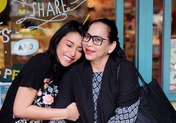 INNALILLAHI, Ibunda Tyas Mirasih Meninggal Dunia, sang Aktris Minta Maaf hingga Tulis Doa Sendu Ini