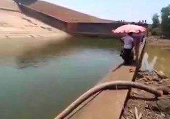 Ponselnya Nyemplung saat Sedang Selfie, Pria Ini Sampai Kerahkan Masyarakat Demi Kuras Waduk, Ending-nya Bikin Nyesek!