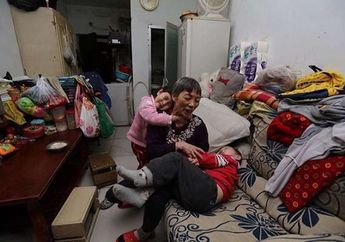 Putra 36 Tahun Ogah Kawin, Ibu 56 Tahun Ini Nekat Lahirkan Anak Kembar Demi Lanjutkan Keturunan Meski Kerepotan Nambah Momongan