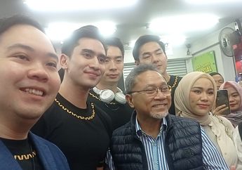 Kembangkan Produk Pakaian Dalam Lokal, Toko Verrell Bramasta Dikunjungi Mendag Zulkifli Hasan