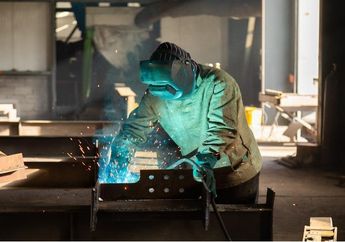 Apakah Pekerja Berat Boleh Tidak Puasa Ramadan 2025? Berikut Penjelasan Hukumnya