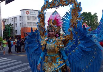 Solo Batik Karnival ke-14 Kembali Digelar, Pawai Kostum Unik Padati Jalan Slamet Riyadi 