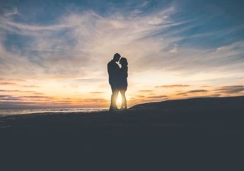 Ramalan Shio Hari Ini Senin 24 Juli 2023, Shio Kambing Bersenang-senang dengan Kekasih, Shio Monyet Tolong Lebih Fokus Kerja