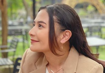 Potret Anggun Prilly Latuconsina Bak Putri Solo Saat Kenakan Kebaya di Keraton Mangkunegaran, Menawan!