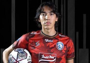 Karier Tak Sekinclong Ayahnya, Julian Schwarzer Pamer 10 Save saat Debut Bareng Arema FC di Liga 1