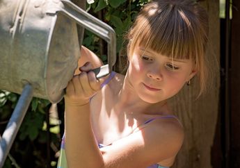 5 Arti Mimpi Disiram Air Konon Jadi Simbol Pembaharuan Spiritual, Berikut Ulasan Lengkapnya!