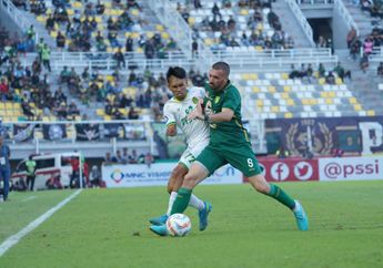 Diistirahatkan Persebaya, Aji Santoso Pasang Badan untuk Anak Asuhnya