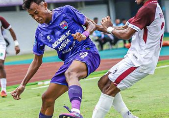 Hasil Liga 1 - Perubahan Taktik Bernardo Tavares, PSM Tumbangkan Persita Berkat Gol Hadiah Kiper Lawan