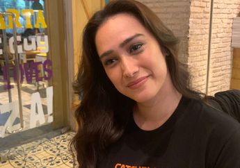 Cerita Alexandra Gottardo yang Harus Coba Rokok Klobot Demi Serial Losmen Melati, Harus Minum Ramuan Ini Supaya Nggak Sakit