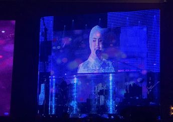 Jadi Pembuka Konser Ronan Keating, Putri Ariani Sukses Tampil Memukau