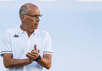 Rela Tukar Guling demi Sang Putra Tercinta, Begini Tanggapan Pelatih Arema FC