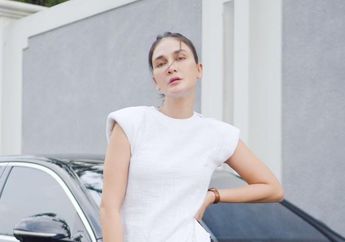 Cantiknya Kebangetan, Intip Penampilan Tomboy Luna Maya saat Ikut Lomba 17an dalam Balutan Kaos Oblong