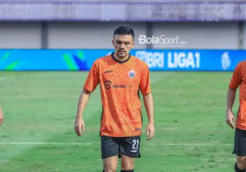 Thomas Doll Bersih-bersih, Sayap Kanan Asal Filipina Cabut dari Persija Jakarta?