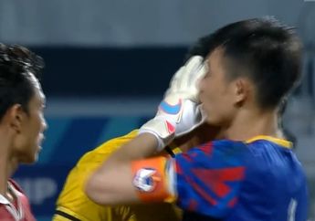Respek! Kiper Vietnam Hibur Ernando Ari dan Akui Hanya Beruntung Tepis Penalti Penentu Trofi