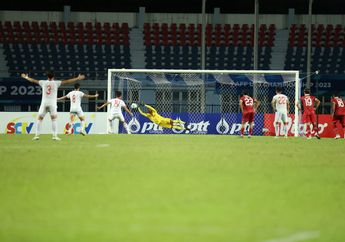 Ernando Ari Statistiknya Jeblok di Persebaya, Tiba-tiba Jadi Kiper Jagoan Jika Pakai Seragam Garuda