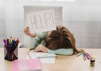 Begini Nasib Guru Bahasa Inggris SMPN 1 Sukodadi Lamongan yang Botaki 19 Siswi karena Tak Pakai Ciput, Dipecat?