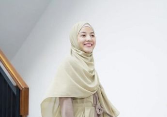 Penampilan Santun Natasha Rizky Berbalut Gaun Batik Megah, Cantiknya Gak Ada Obat!