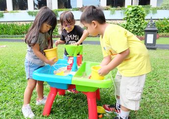 Pentingnya Bermain Bersama Anak dalam Masa Tumbuh Kembang