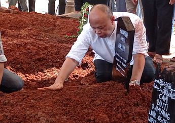 Sang Ibu Meninggal Dunia Akibat Kanker Serviks, Edwin Super Bejo Syukuri Hal Ini