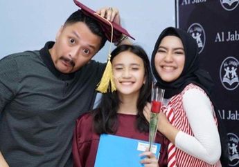 Cantiknya Putri Ferry Maryadi dan Risma Nilawati yang Beranjak Dewasa, Kedekatan Harleyava Princy dengan Sang Ibu Tiri di Acara ini Sukses Jadi Sorotan