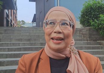 Kebahagiaan Dewi Yull Saksikan Anak Sukses di Tengah Keterbatasan