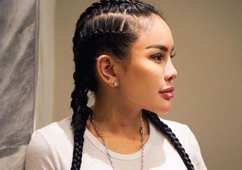 Nikita Mirzani Tampil Full Branded Saat Liburan ke Seoul, Korea Selatan, Intip Detail Harga Outfitnya!