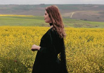 3 Arti Mimpi Pakai Gaun Hitam, Tak Selalu Menandakan Kemalangan?