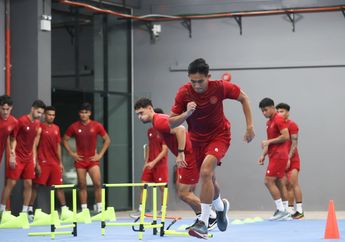 Hebatnya Rizky Ridho, Bek 'Lokal' Bertahan di Starting XI dan Singkirkan Justin Hubner ke Lini Tengah