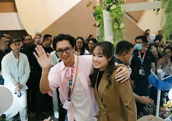 Ramaikan The Girl Fest Surabaya 2023, Booth Peau Jeune Beaute Dikunjungi Banyak Artis Papan Atas