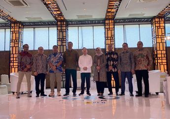 Menuju Indonesia Emas 2045, Harian Kompas dan PLN Gelar Kompas100 CEO Forum ke-14