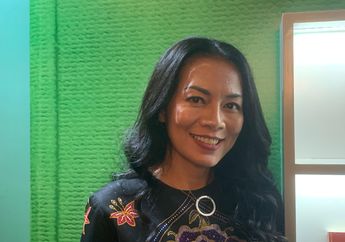 Miris! Dewi Dee Lestari Ngaku Bukunya Dibajak Setelah 2 Hari Rilis, Almarhum Suami Sampai Turun Tangan