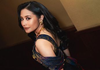 Momen Prilly Latuconsina Menangis Saat Menyabet Piala Citra FFI 2023 Pemeran Pendukung Perempuan Terbaik